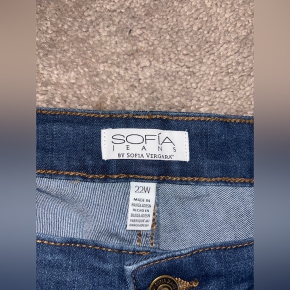Skinny Ankle Pants 22W-Women's
Plus Size Mid-Rise SOFIA VERGARA - Picture 6 of 16